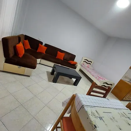 Lungomare Appartement *